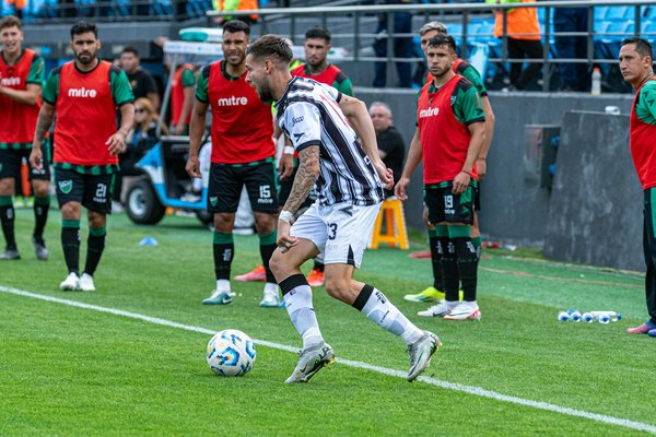 Hoe kan ik mijn uithoudingsvermogen verbeteren voor langeafstandswedstrijden?